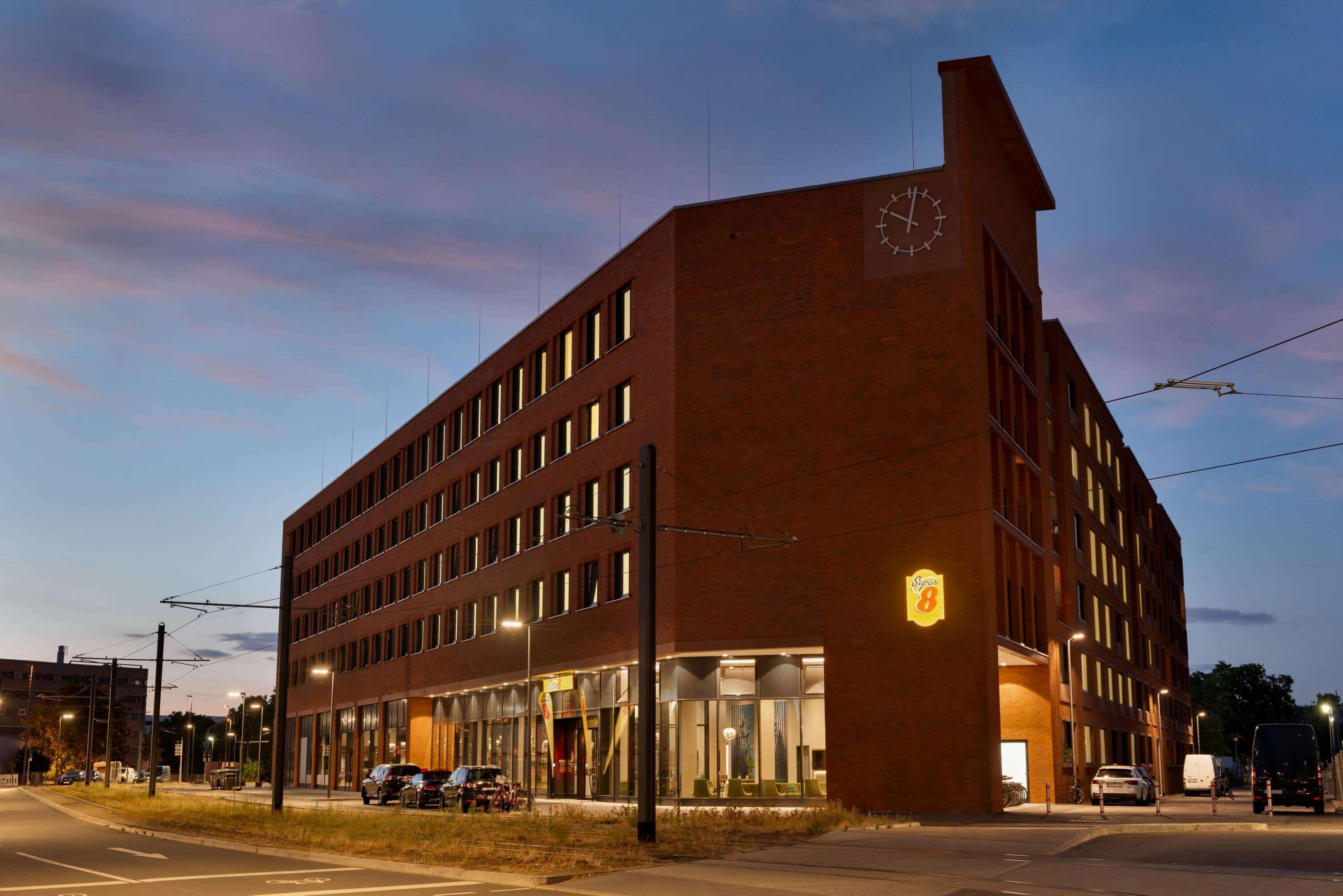 Super 8 By Wyndham Mainz Zollhafen Hotel Exterior photo