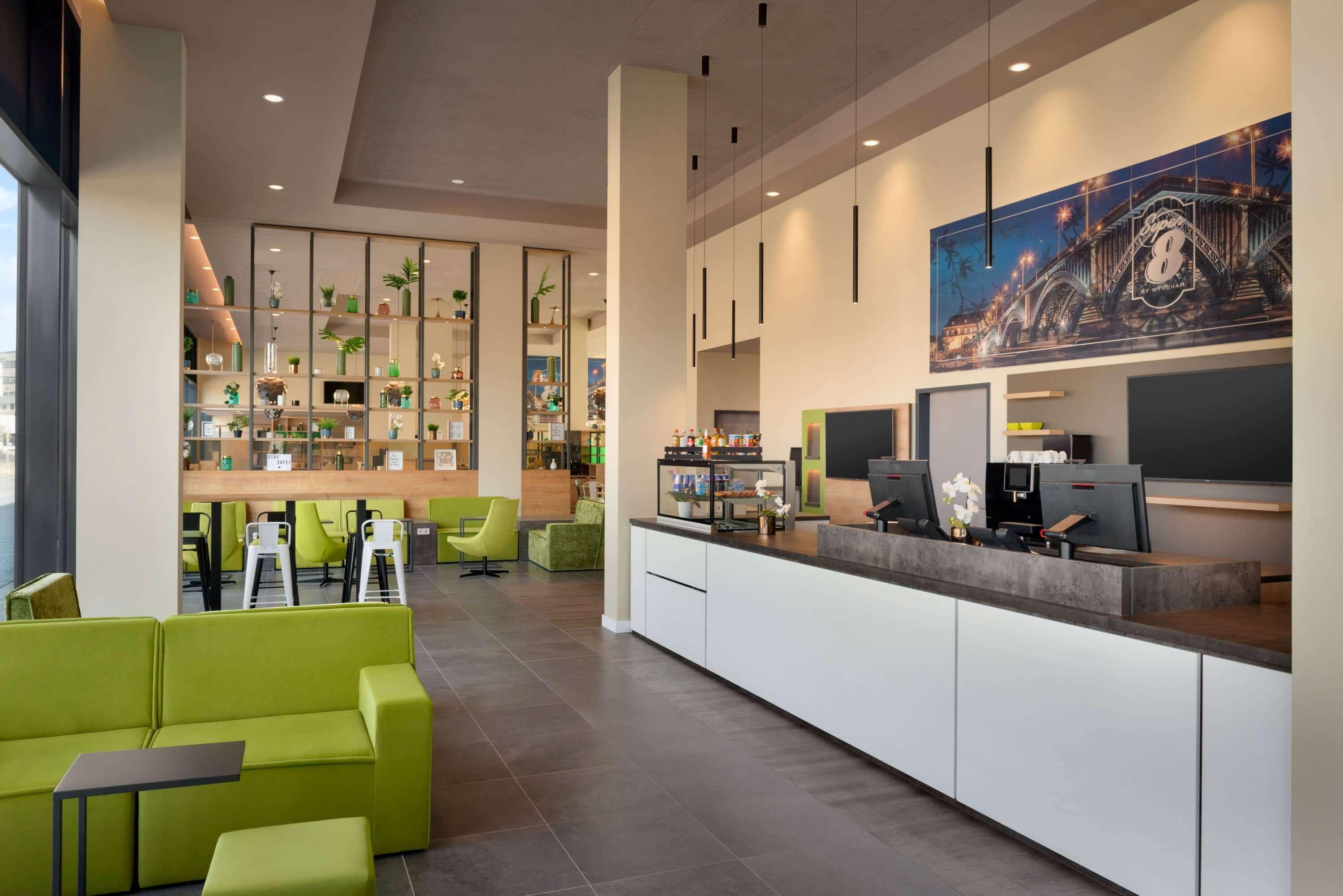 Super 8 By Wyndham Mainz Zollhafen Hotel Exterior photo